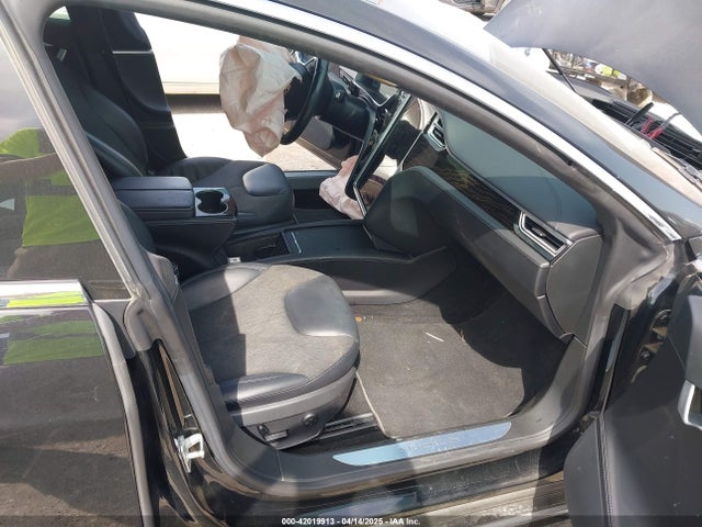 2016 TESLA MODEL S 5YJSA1E2XGF167998 Photo 4
