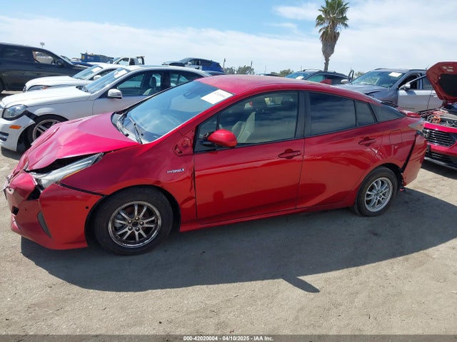 Toyota Prius Two 2018 JTDKBRFU0J3598236 Image 30