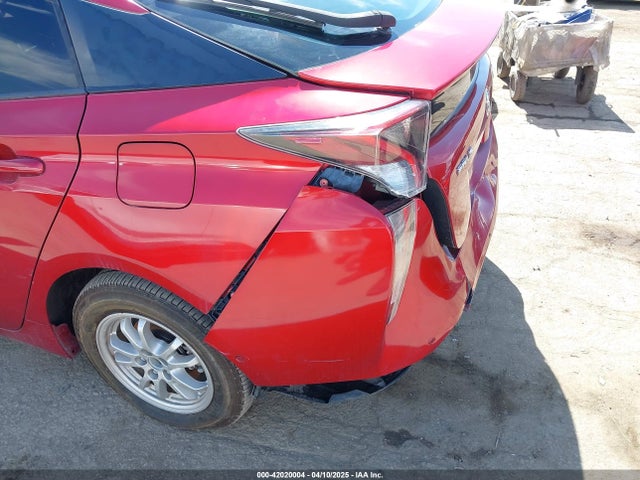 Toyota Prius Two 2018 JTDKBRFU0J3598236 Image 34
