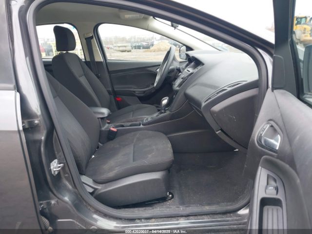 1FADP3F29FL251829 Ford FOCUS SE