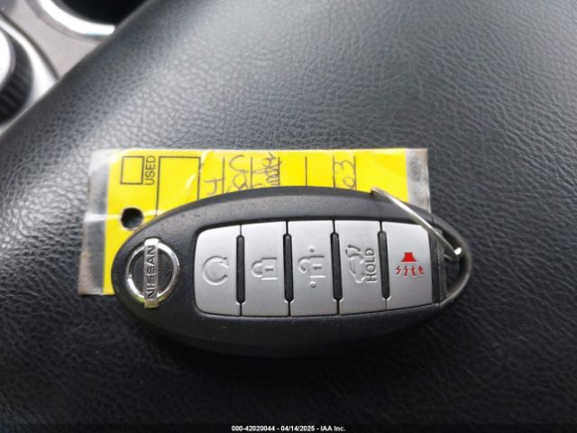 5N1AR2MM5EC680563 Nissan Pathfinder Sl