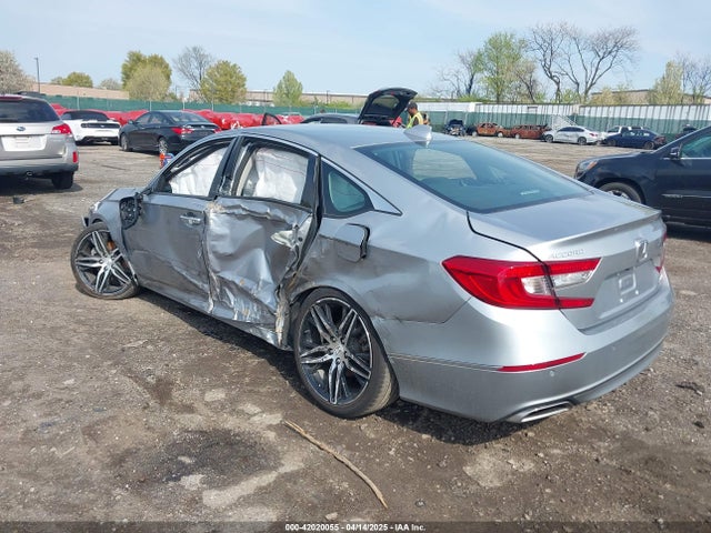 1HGCV2F95NA013734 Honda Accord Touring