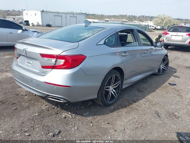 1HGCV2F95NA013734 Honda Accord Touring