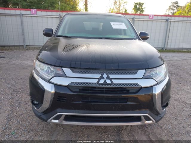 JA4AD3A3XKJ001960 Mitsubishi Outlander Se