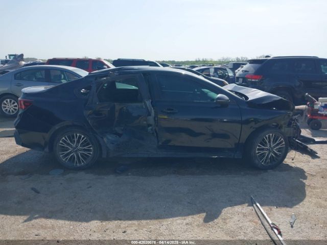 3KPF54AD6PE670383 KIA Forte Gt-line