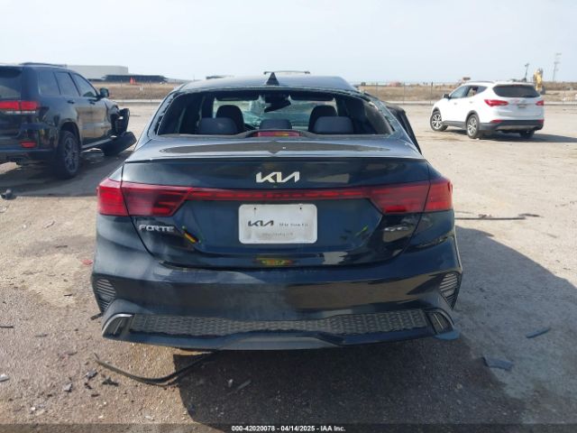 3KPF54AD6PE670383 KIA Forte Gt-line
