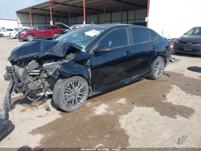 3KPF54AD6PE670383 KIA Forte Gt-line