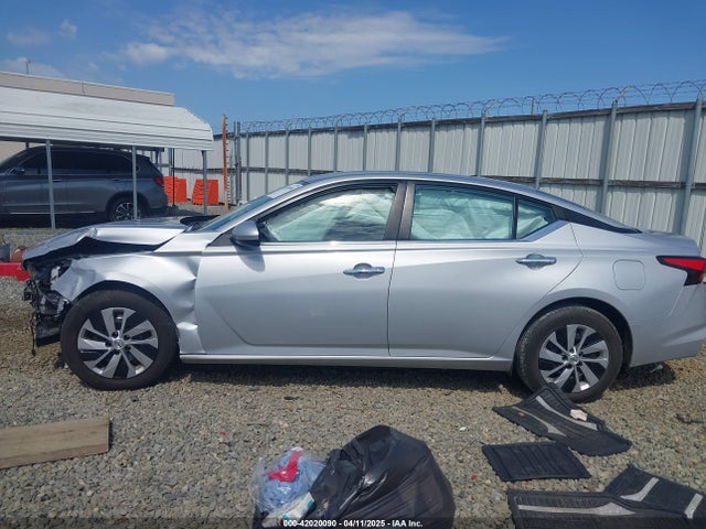 1N4BL4BV0NN302100 Nissan Altima S Fwd