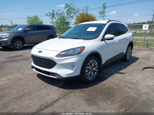 1FMCU9J91LUB45740 Ford Escape Titanium