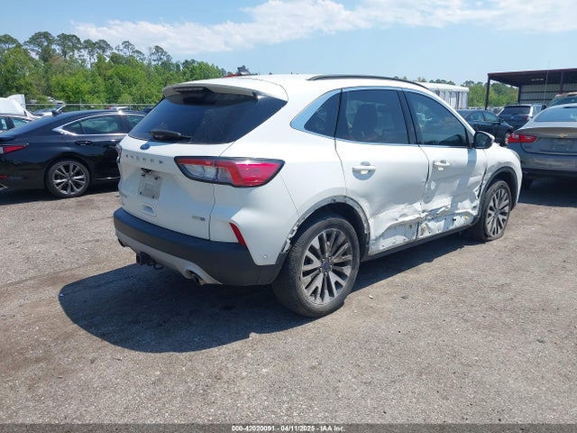 1FMCU9J91LUB45740 Ford Escape Titanium