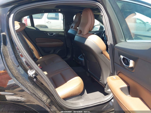 7JRL12TL3NG177718 Volvo S60 B5 Inscription