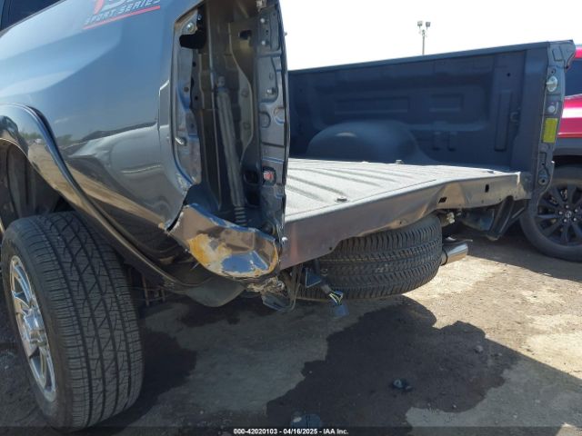 5TFEY5F1XFX185119 Toyota Tundra Sr5 5.7l V8
