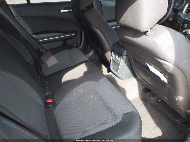 2C3CDXFG0FH828072 Dodge Charger Se