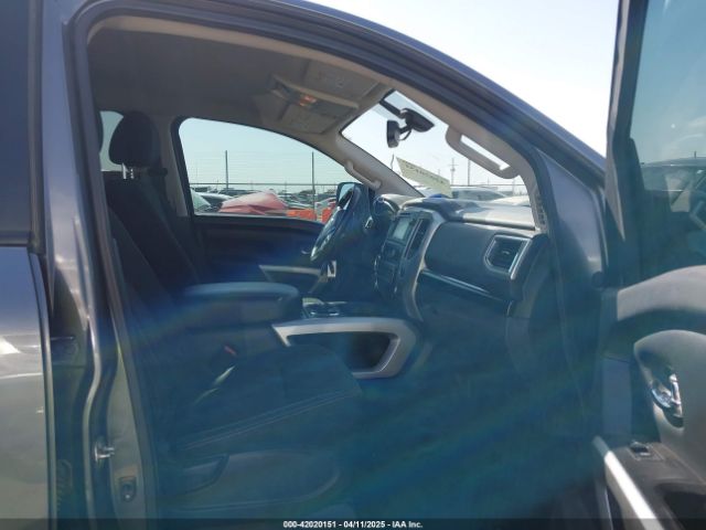 1N6AA1E52HN515444 Nissan TITAN SV
