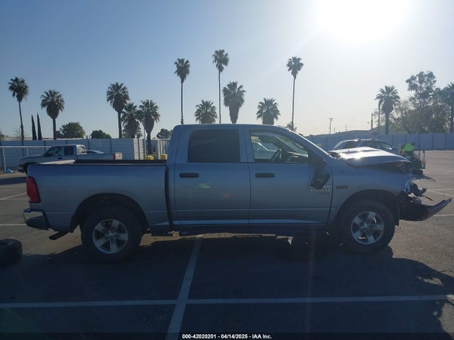 1C6RR7KM7KS726166 RAM 1500 Classic Tradesman  4x4 5'7 Box