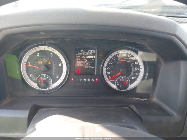 1C6RR7KM7KS726166 RAM 1500 Classic Tradesman  4x4 5'7 Box