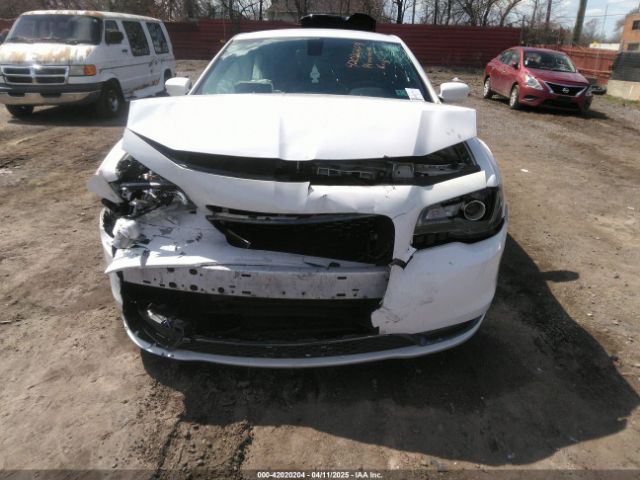 2C3CCAGG9KH610673 Chrysler 300 300s Awd