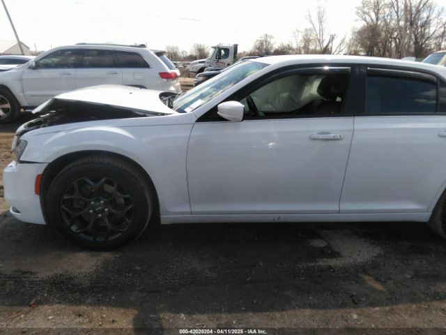 2C3CCAGG9KH610673 Chrysler 300 300s Awd