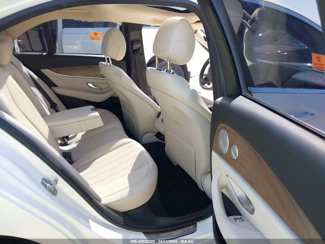 WDDZF4KB5JA367649 Mercedes-Benz E 300 4matic