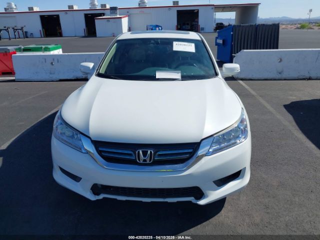1HGCR6F70FA003768 Honda Accord Hybrid Touring