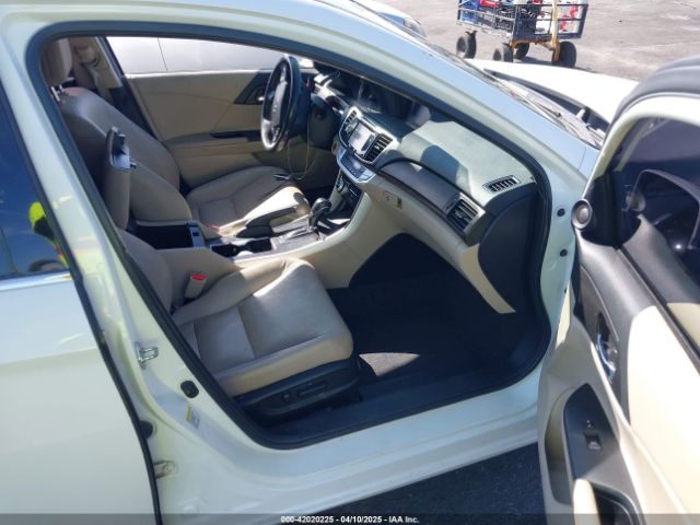1HGCR6F70FA003768 Honda Accord Hybrid Touring