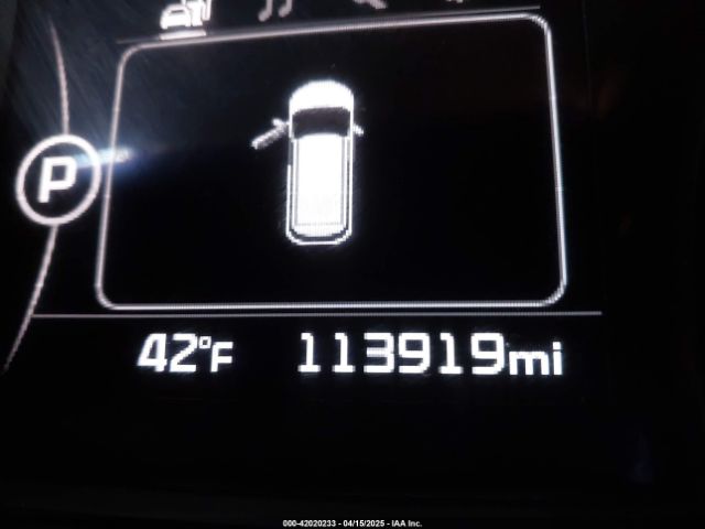 KNDMB5C12H6247879 KIA SEDONA LX