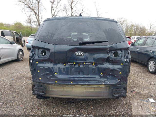 KNDMB5C12H6247879 KIA SEDONA LX