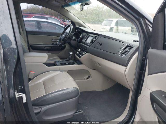 KNDMB5C12H6247879 KIA SEDONA LX