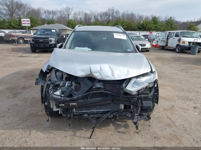 JN8AT2MT6KW500860 Nissan ROGUE SV