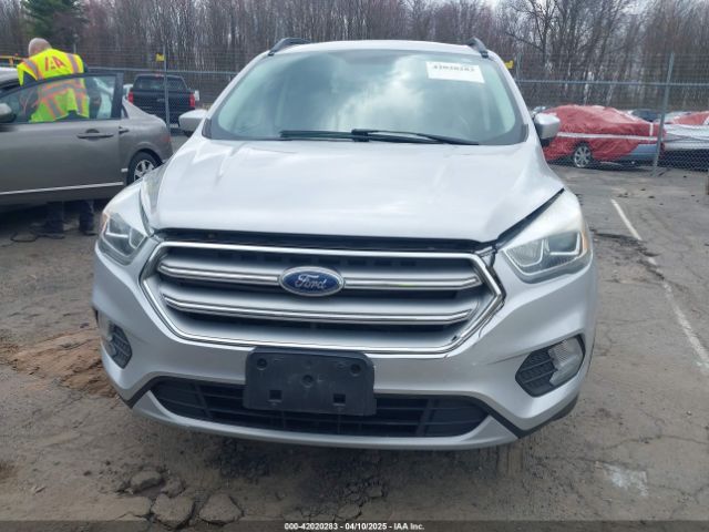 1FMCU9GD3HUA98116 Ford ESCAPE SE