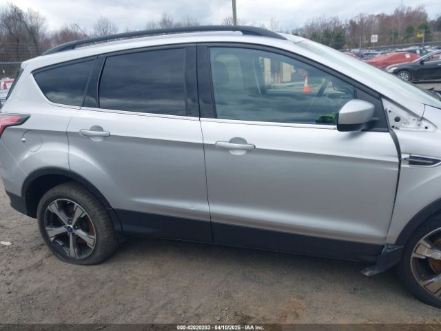 1FMCU9GD3HUA98116 Ford ESCAPE SE