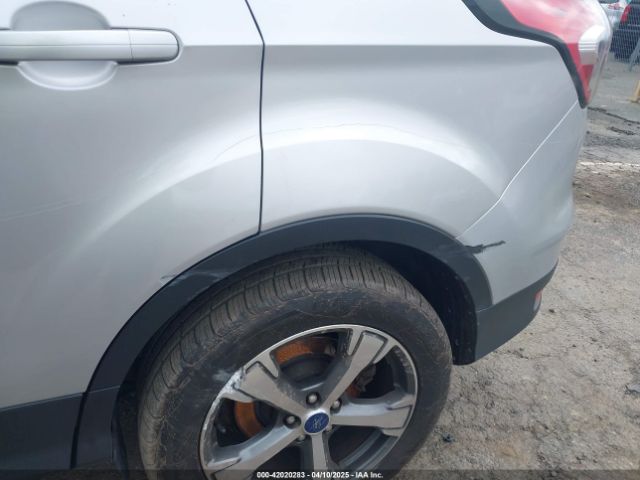 1FMCU9GD3HUA98116 Ford ESCAPE SE