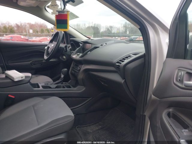 1FMCU9GD3HUA98116 Ford ESCAPE SE