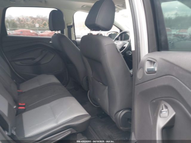1FMCU9GD3HUA98116 Ford ESCAPE SE