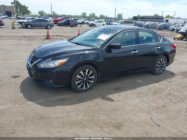 Nissan 2017 2017 1N4AL3AP5HC204544 Image 2