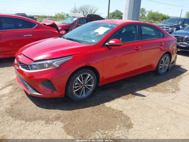 3KPF24AD1PE571575 KIA Forte Lxs