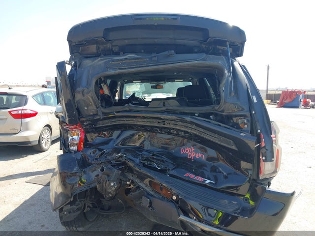 1GNSKRKT7NR228974 Chevrolet Tahoe 4wd Rst