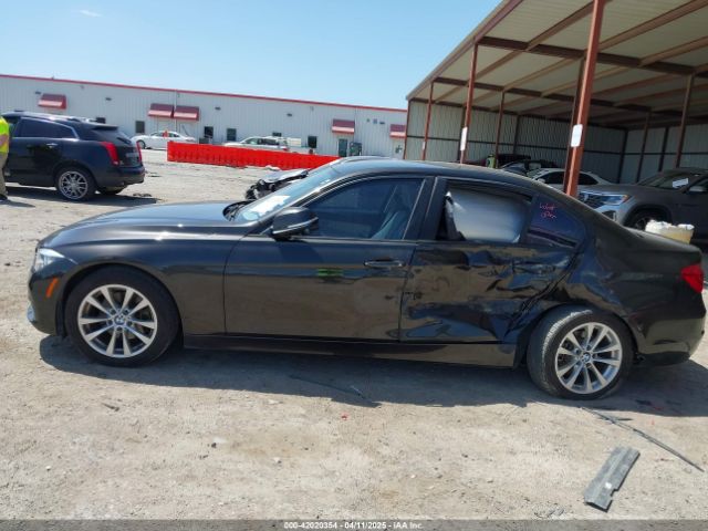 WBA8E1G53HNU13716 BMW 320i