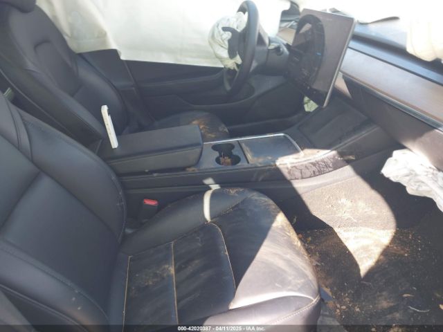 2022 TESLA MODEL 3 5YJ3E1EB3NF105770 Photo 4