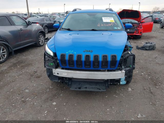 1C4PJLCB0JD595520 Jeep Cherokee Latitude Fwd