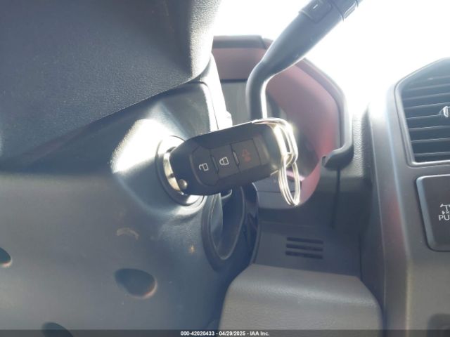 1FT7W2B68NEF97337 Ford F-250 Xl