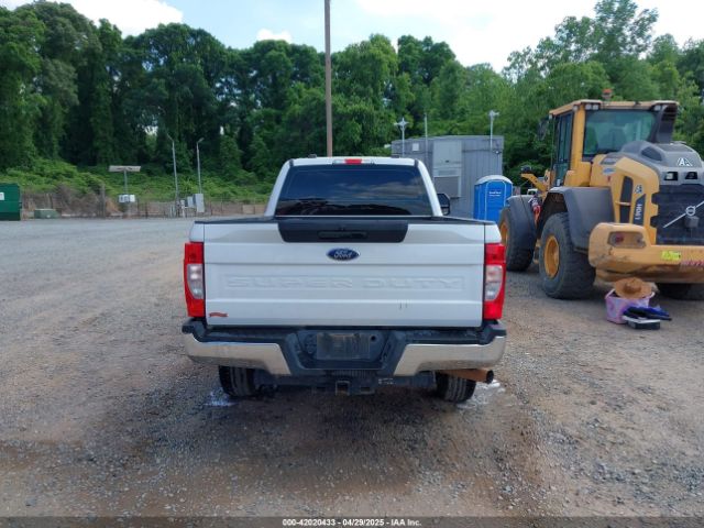 1FT7W2B68NEF97337 Ford F-250 Xl