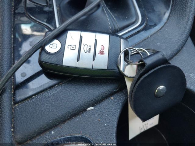 KNDCC3LC2K5252303 KIA Niro S Touring