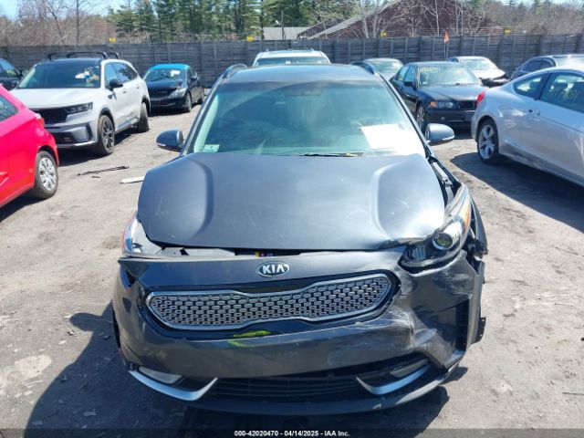 KNDCC3LC2K5252303 KIA Niro S Touring