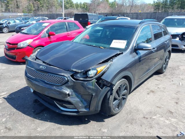 KNDCC3LC2K5252303 KIA Niro S Touring