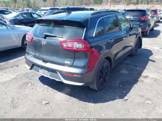 KNDCC3LC2K5252303 KIA Niro S Touring