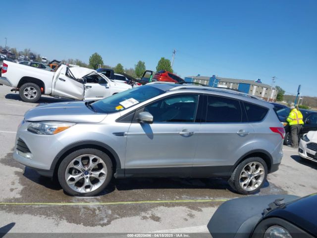 1FMCU0J94EUB84787 Ford Escape Titanium