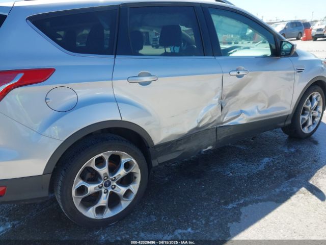 1FMCU0J94EUB84787 Ford Escape Titanium