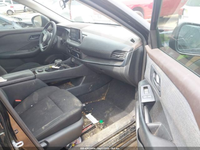 5N1BT3AB4PC676229 Nissan Rogue S Intelligent Awd