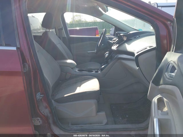 1FMCU0GX6EUC60919 Ford ESCAPE SE